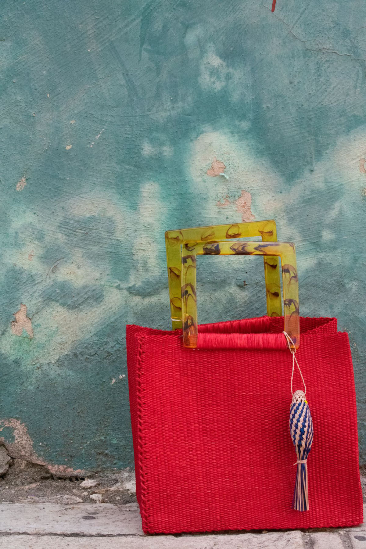 Bolsa Henequén cuadrada color rojo chica